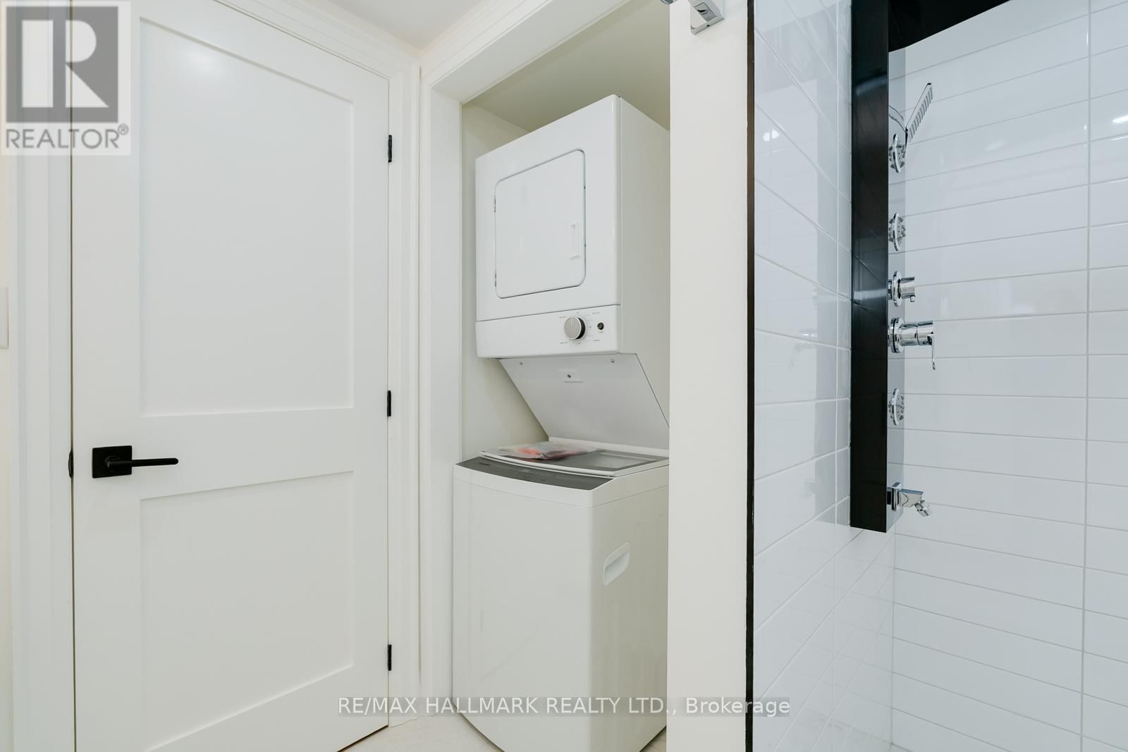 69 SEARLE AVENUE Image 13