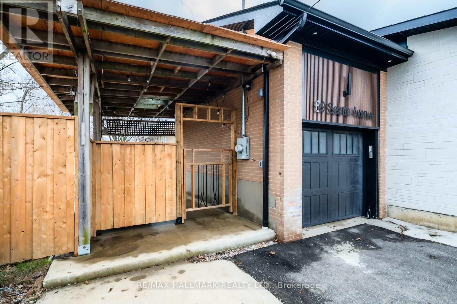 69 SEARLE AVENUE Image 18