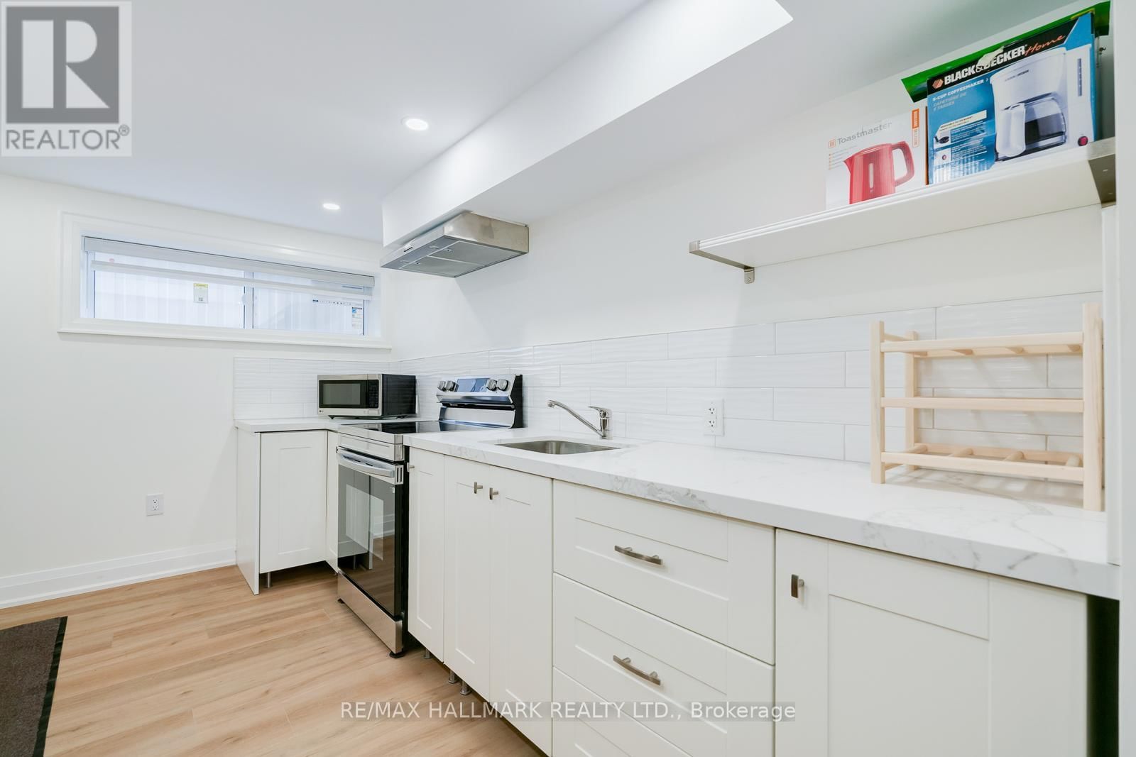 69 SEARLE AVENUE Image 5