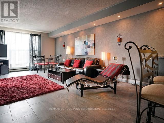 509 - 77 HARBOUR SQUARE Image 10