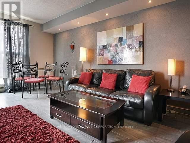 509 - 77 HARBOUR SQUARE Image 11