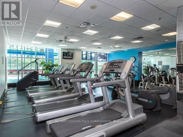 509 - 77 HARBOUR SQUARE Image 26