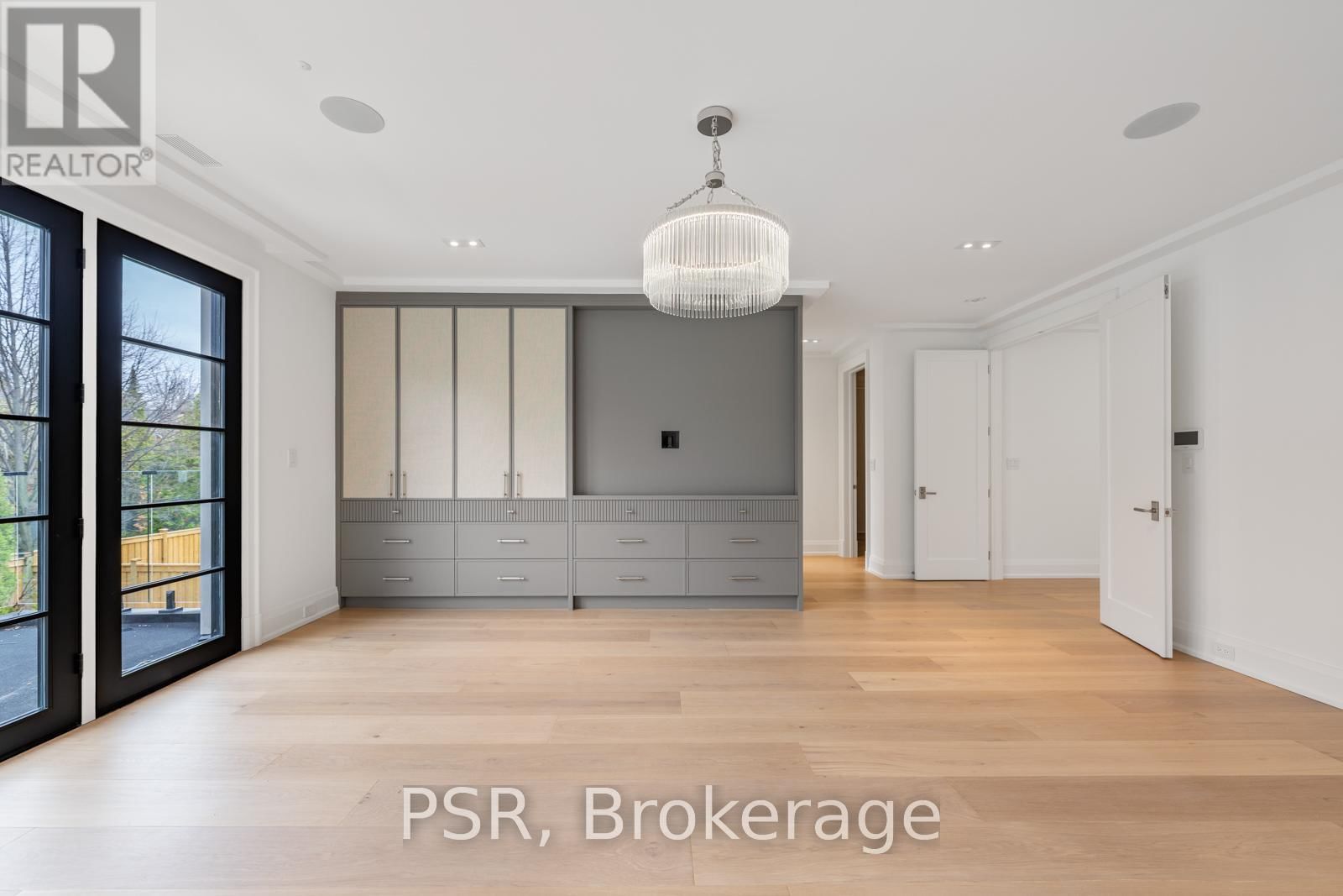 36 AVA ROAD Image 15