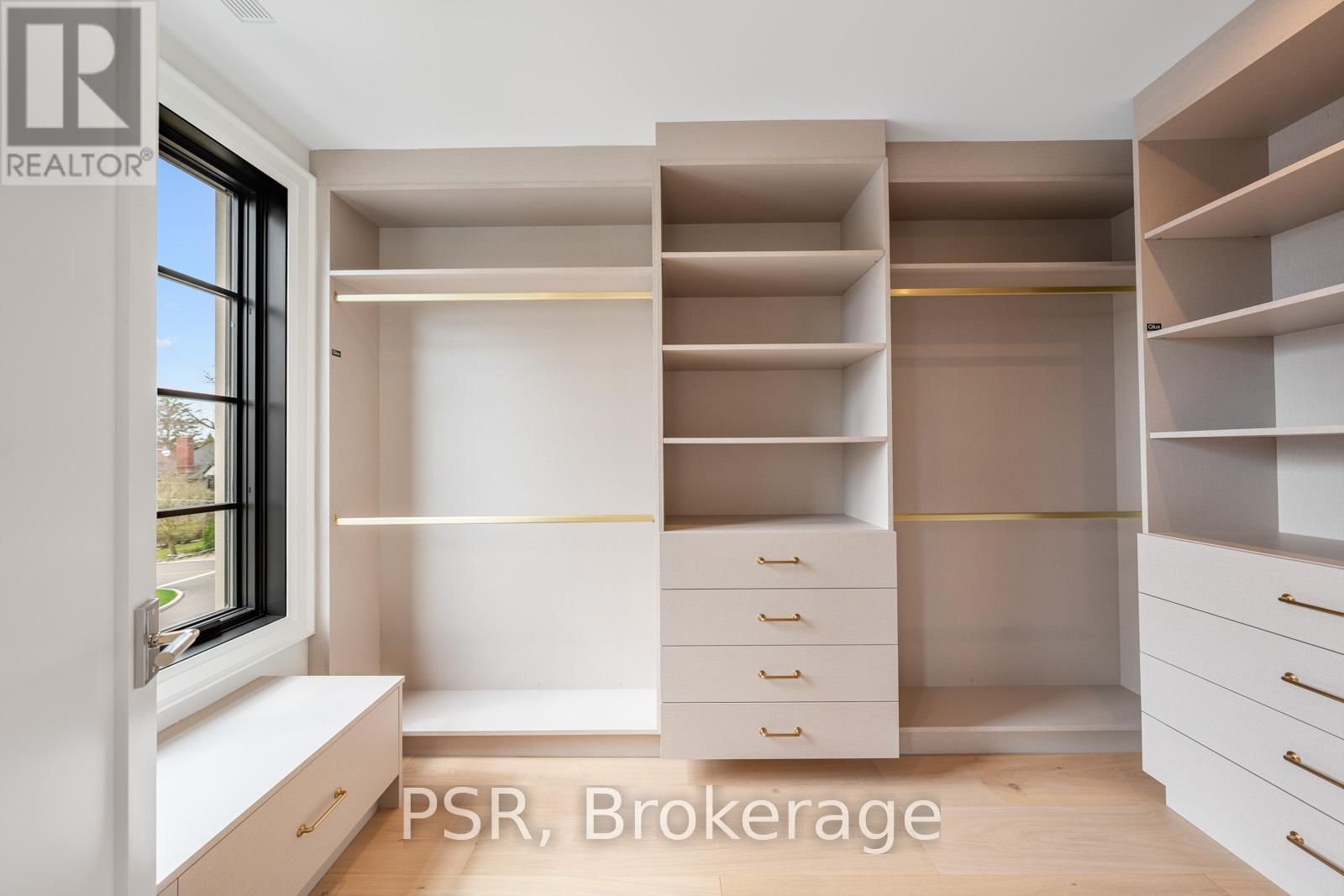 36 AVA ROAD Image 21