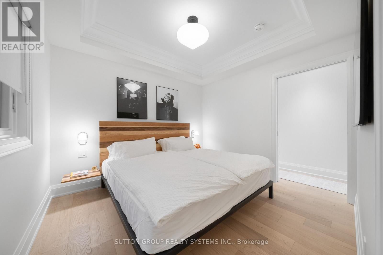 112 ARGYLE STREET Image 14