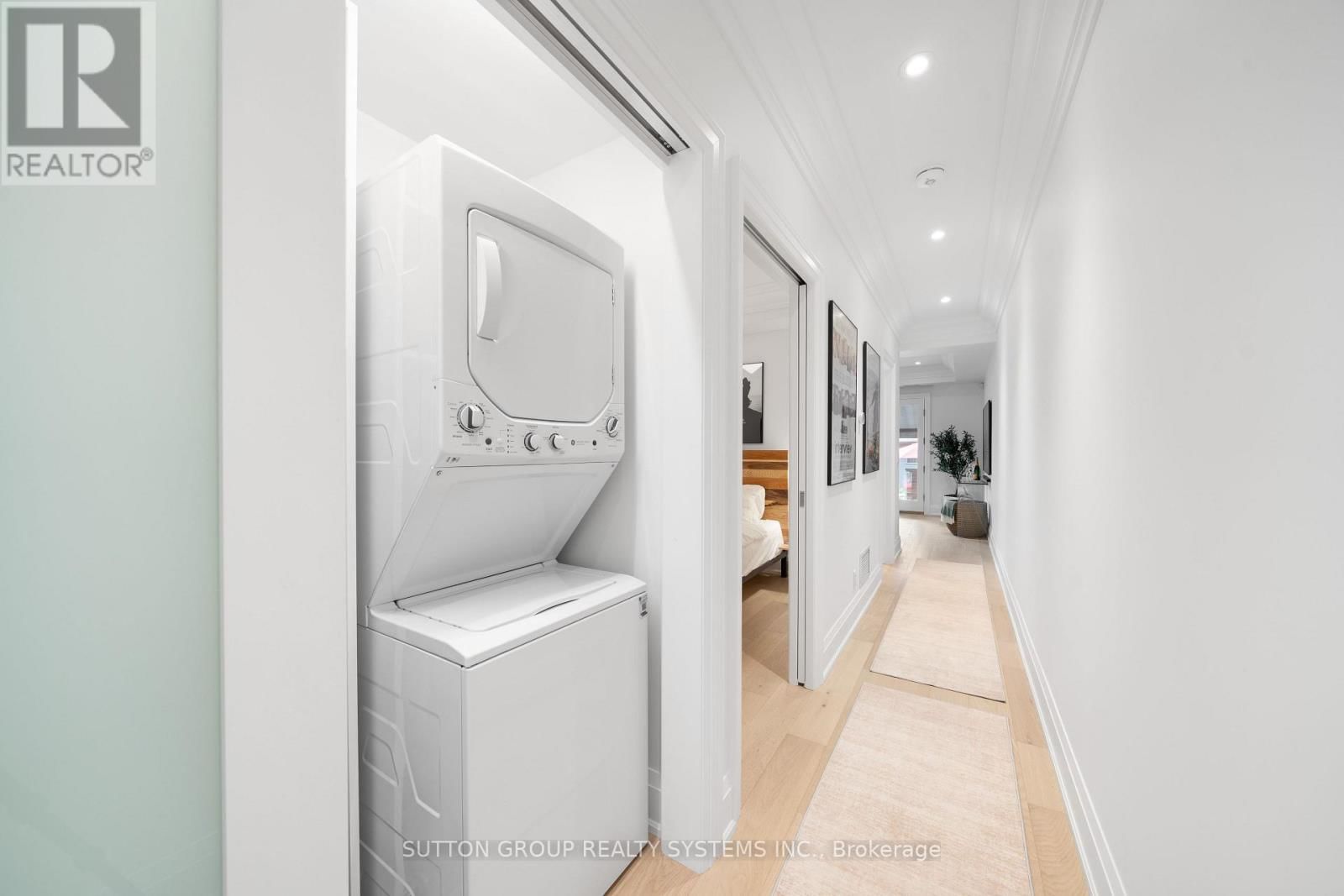 112 ARGYLE STREET Image 19