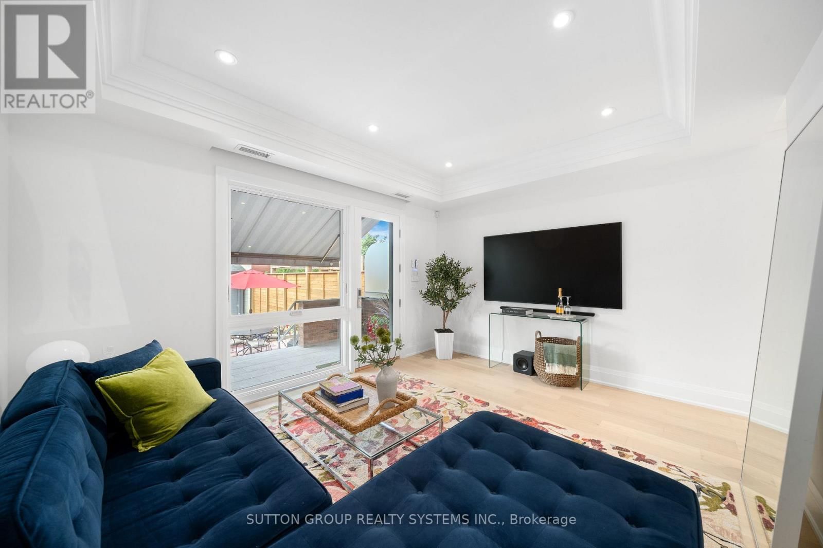 112 ARGYLE STREET Image 7