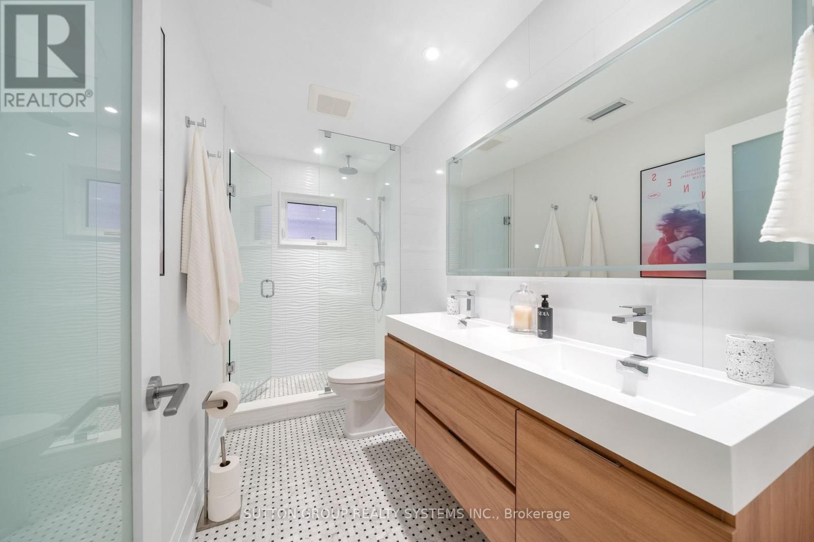 112 ARGYLE STREET Image 8