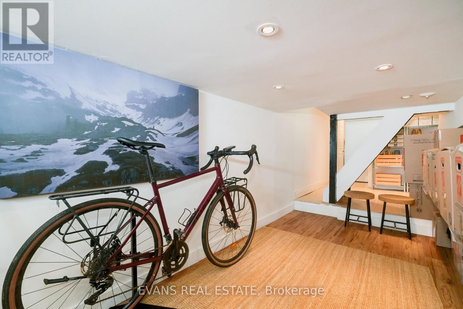 448 GERRARD STREET EAST Image 13