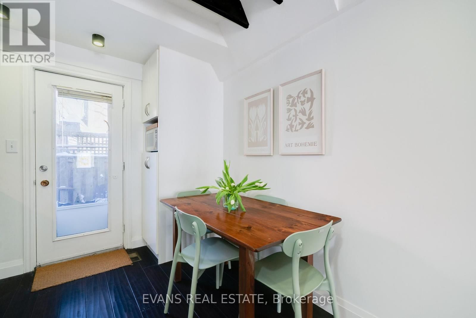 448 GERRARD STREET EAST Image 5