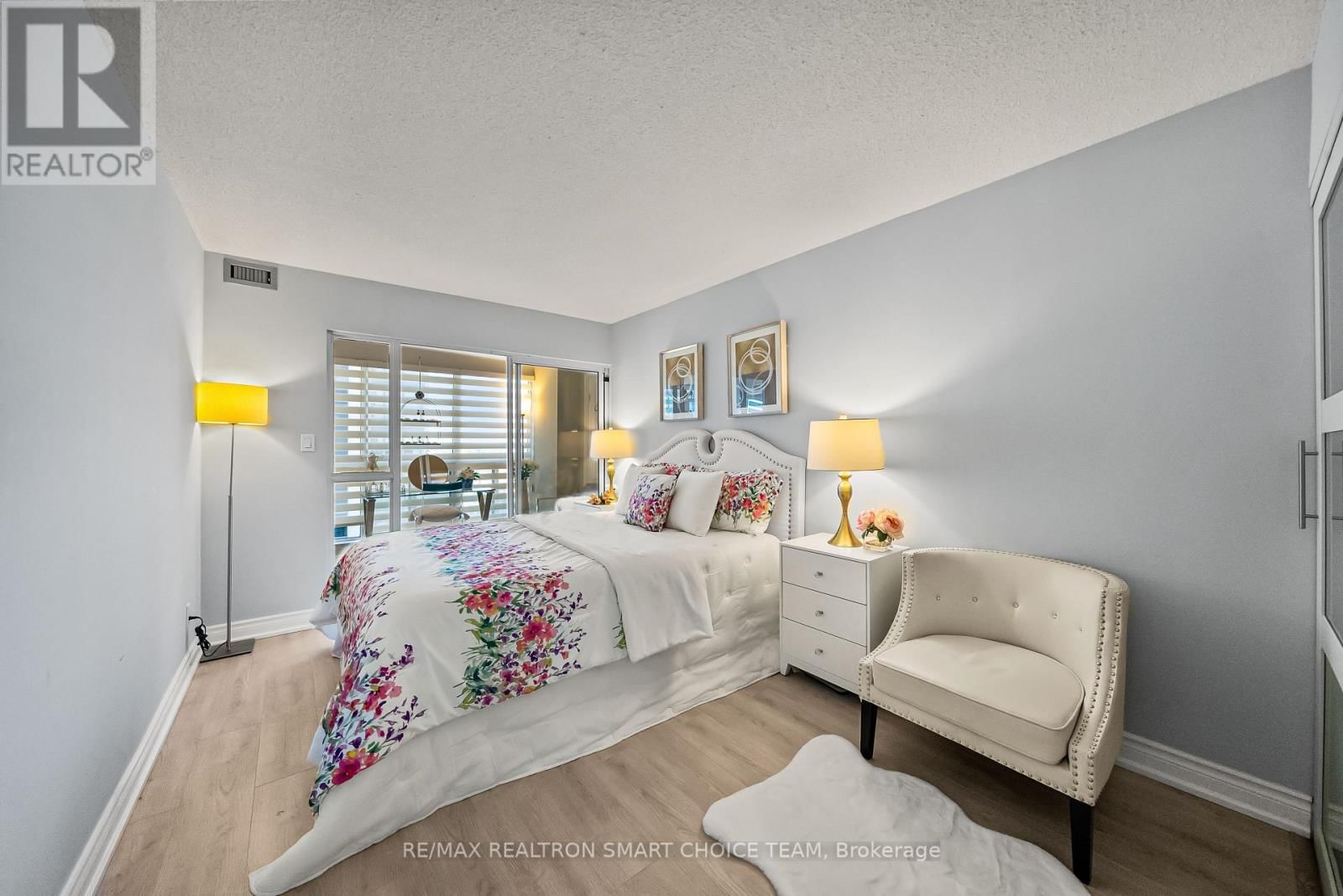 1211 - 28 HOLLYWOOD AVENUE Image 33