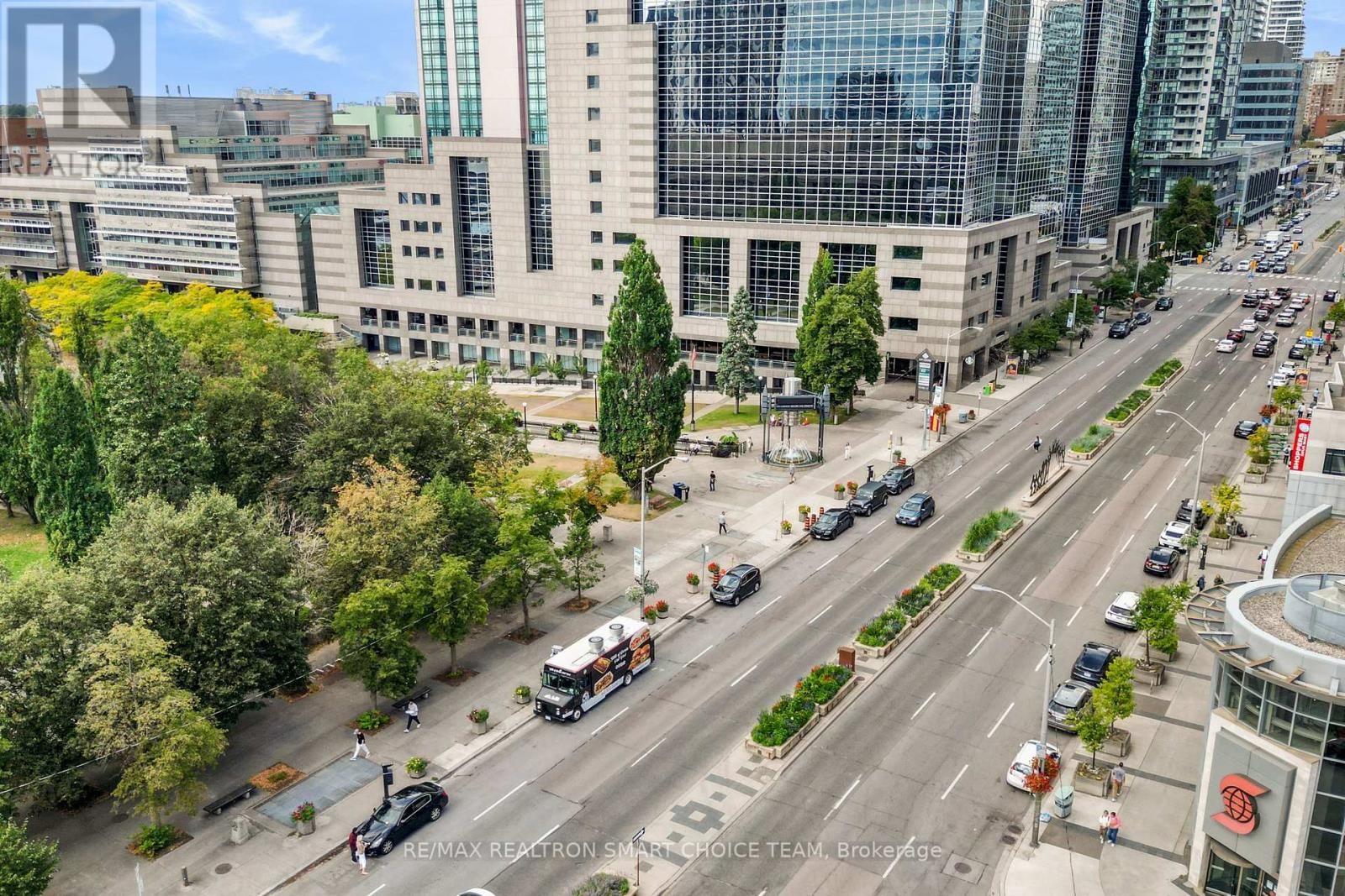 1211 - 28 HOLLYWOOD AVENUE Image 39