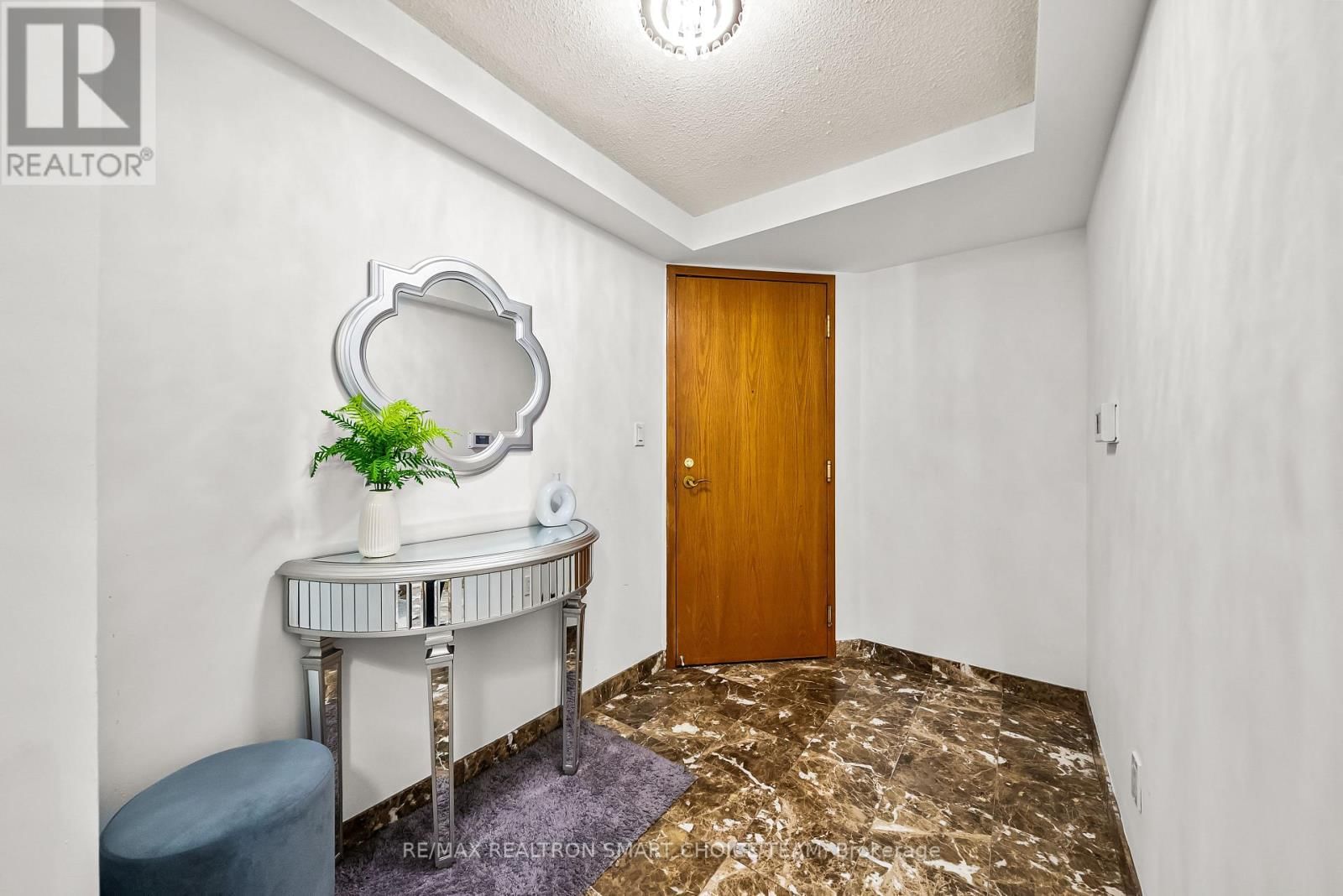 1211 - 28 HOLLYWOOD AVENUE Image 7