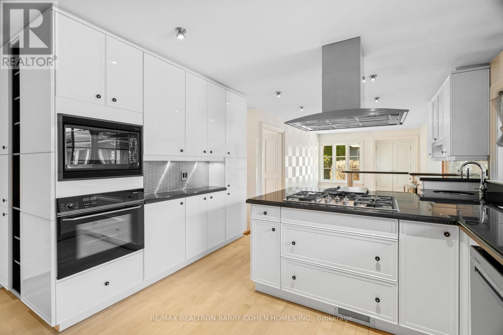 80 BAYVIEW RIDGE Image 10