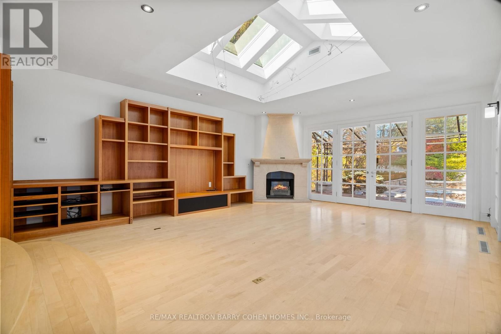 80 BAYVIEW RIDGE Image 13