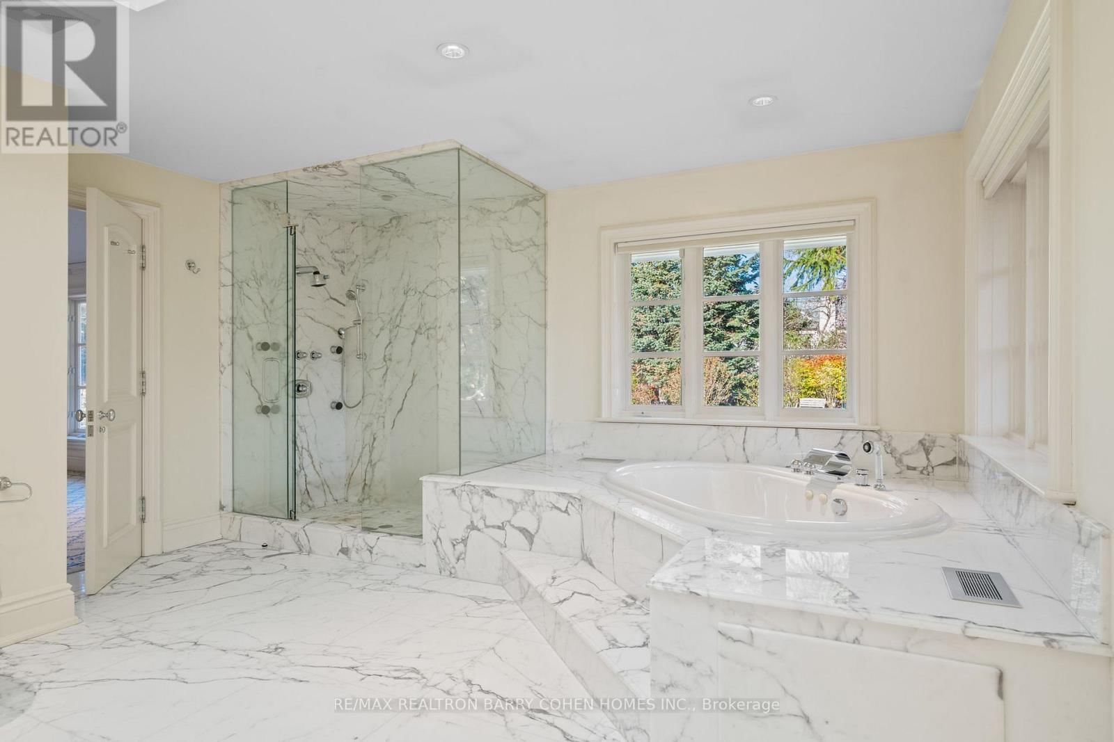 80 BAYVIEW RIDGE Image 17