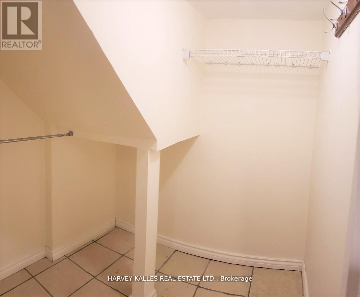 3 - 541 PALMERSTON BOULEVARD Image 10