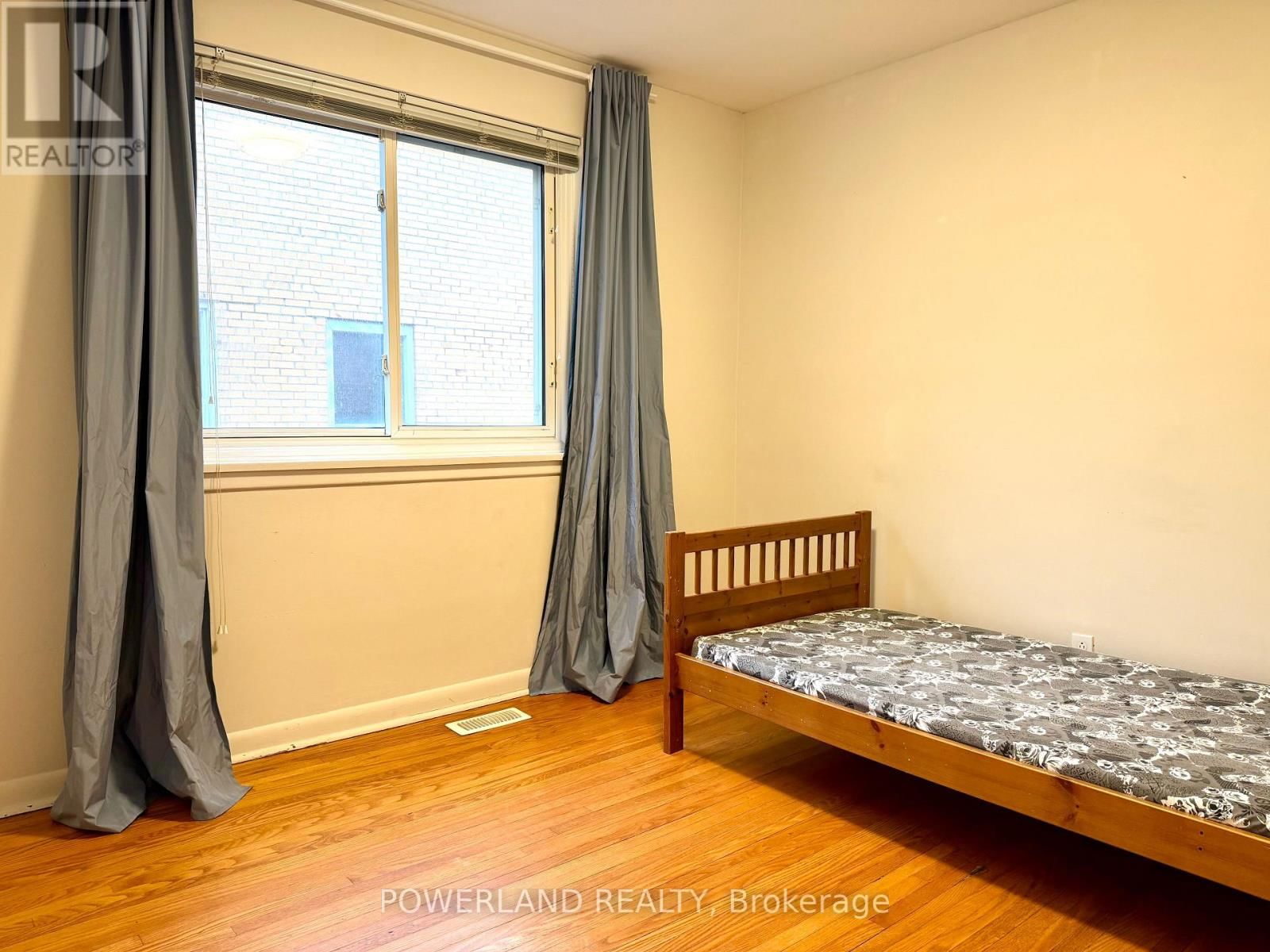 Main floor - 72 PYNFORD CRESCENT Image 7