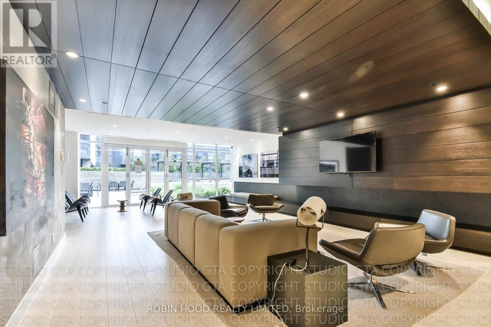 2303 - 170 SUMACH STREET Image 32