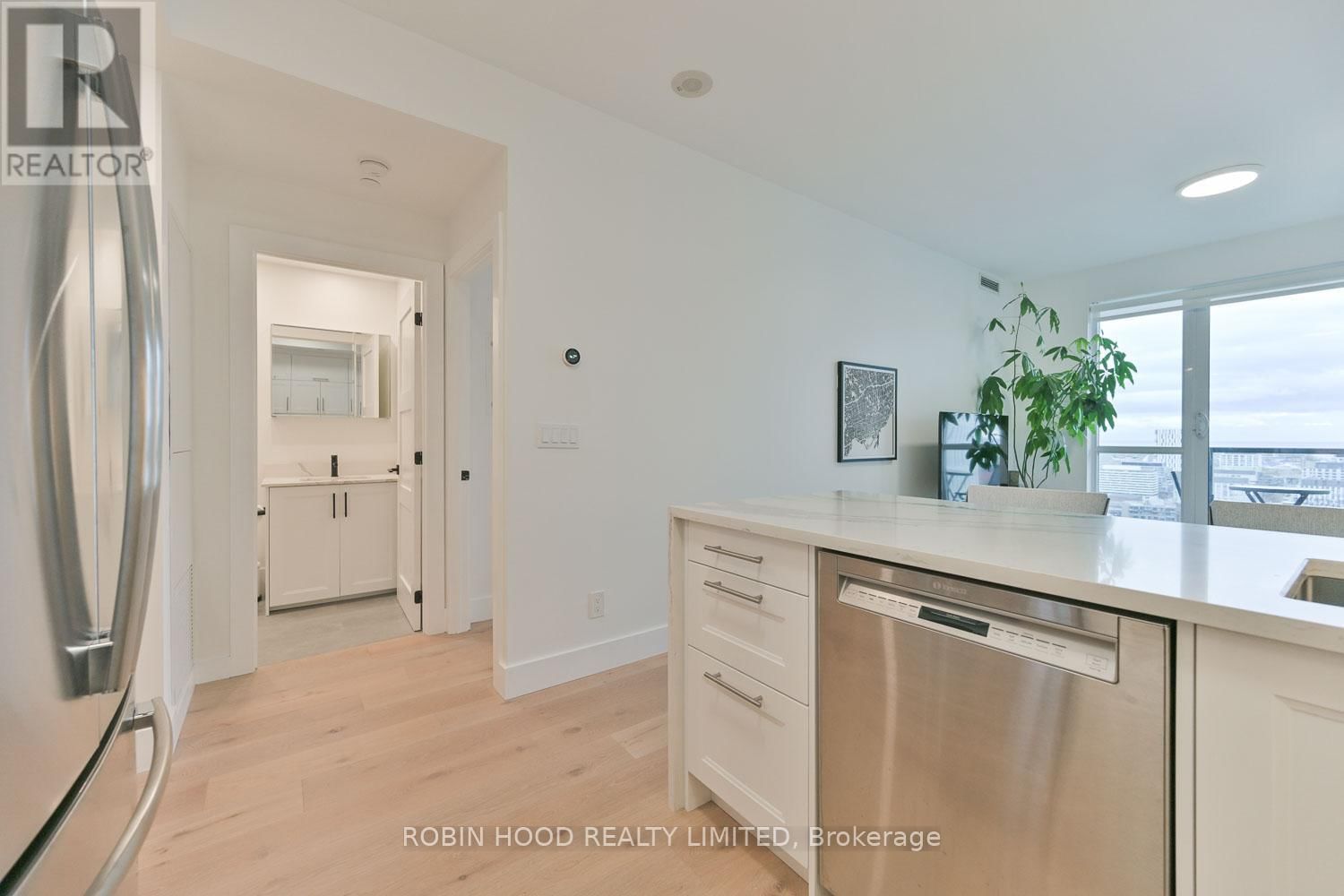 2303 - 170 SUMACH STREET Image 4