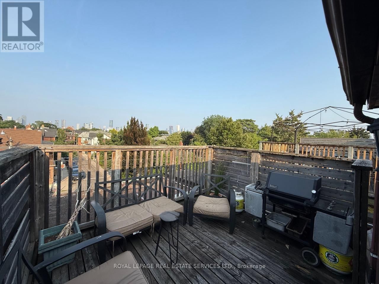 2nd Floor - 263 GRACE STREET Image 15