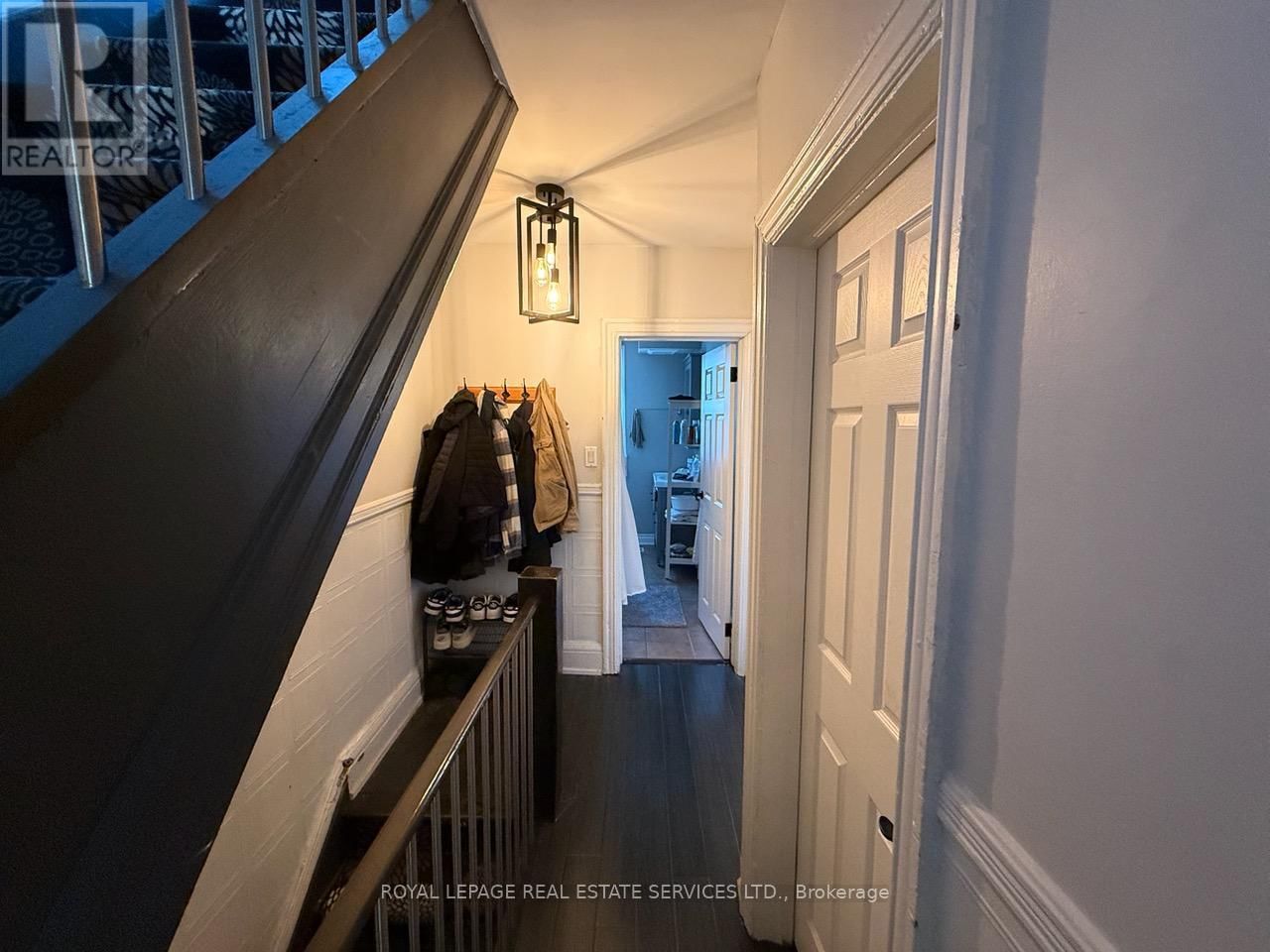 2nd Floor - 263 GRACE STREET Image 2