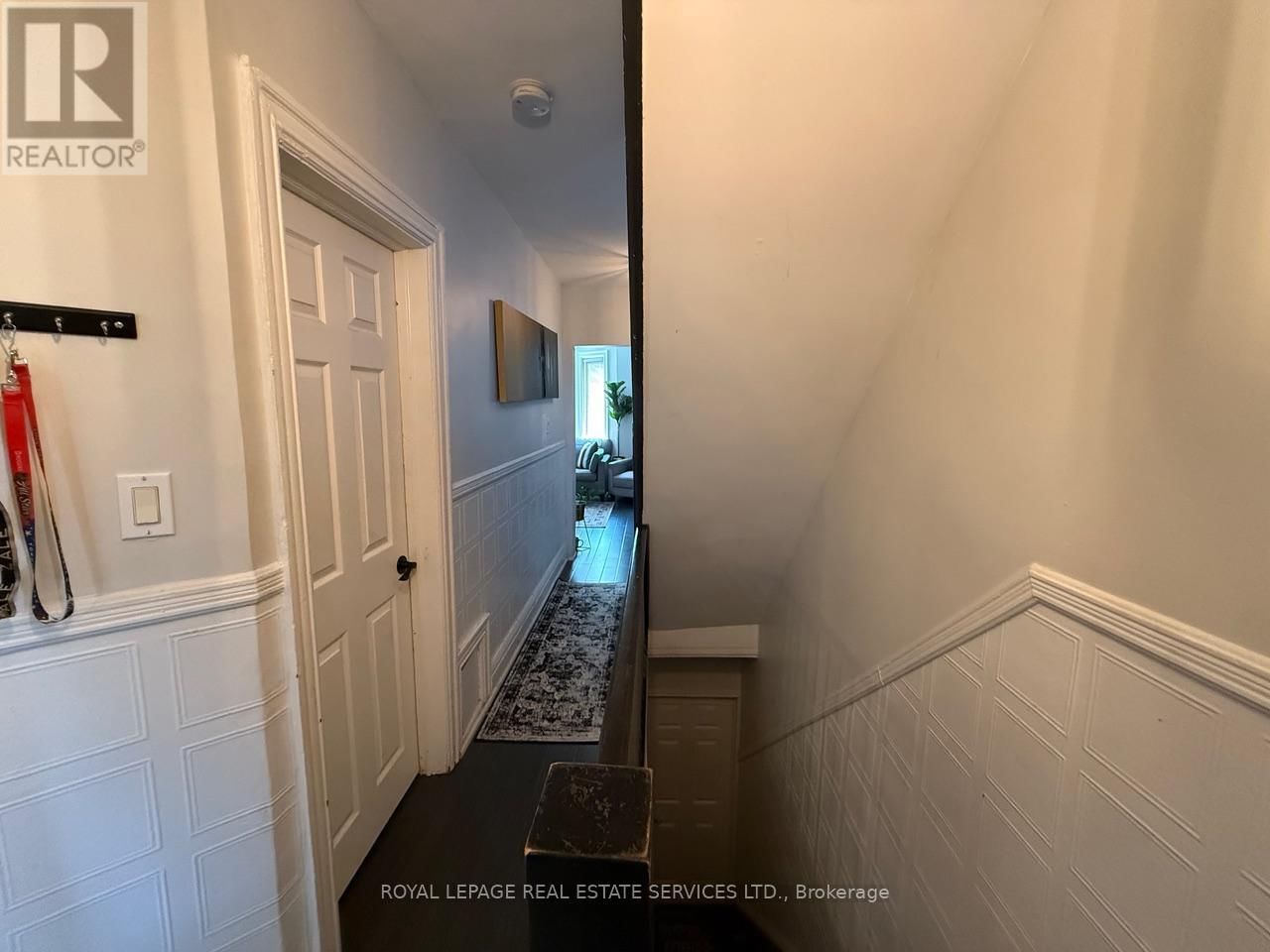 2nd Floor - 263 GRACE STREET Image 3