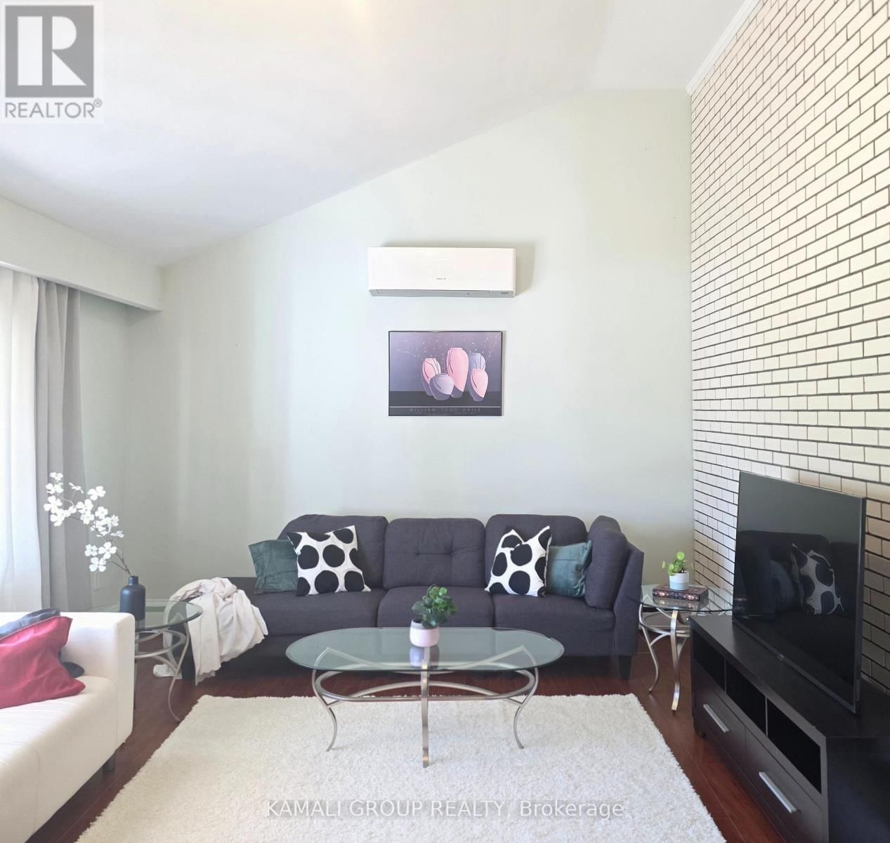 66 HAWKSBURY DRIVE Image 2