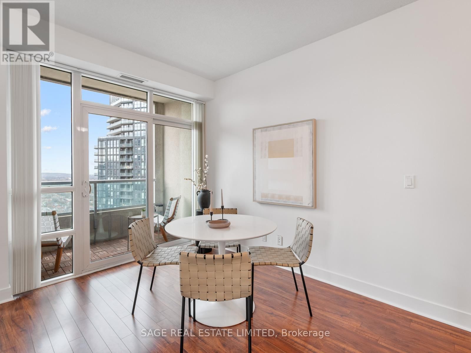 2804 - 120 HOMEWOOD AVENUE Image 12