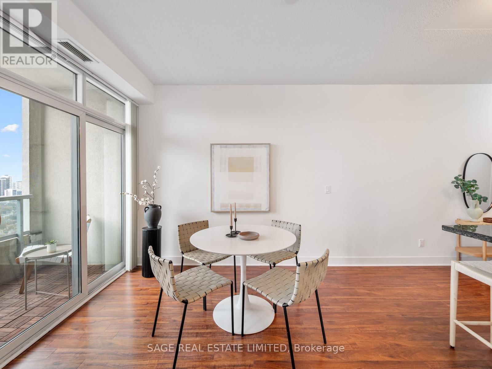 2804 - 120 HOMEWOOD AVENUE Image 13