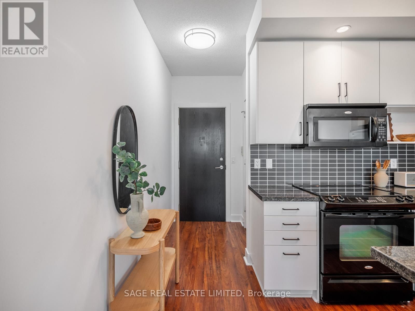 2804 - 120 HOMEWOOD AVENUE Image 5