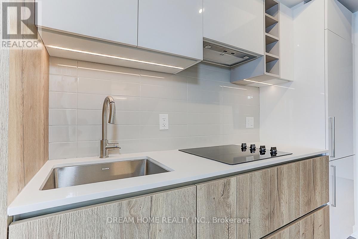 1116 - 319 JARVIS STREET Image 16