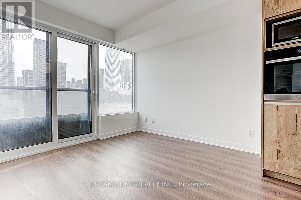 1116 - 319 JARVIS STREET Image 29