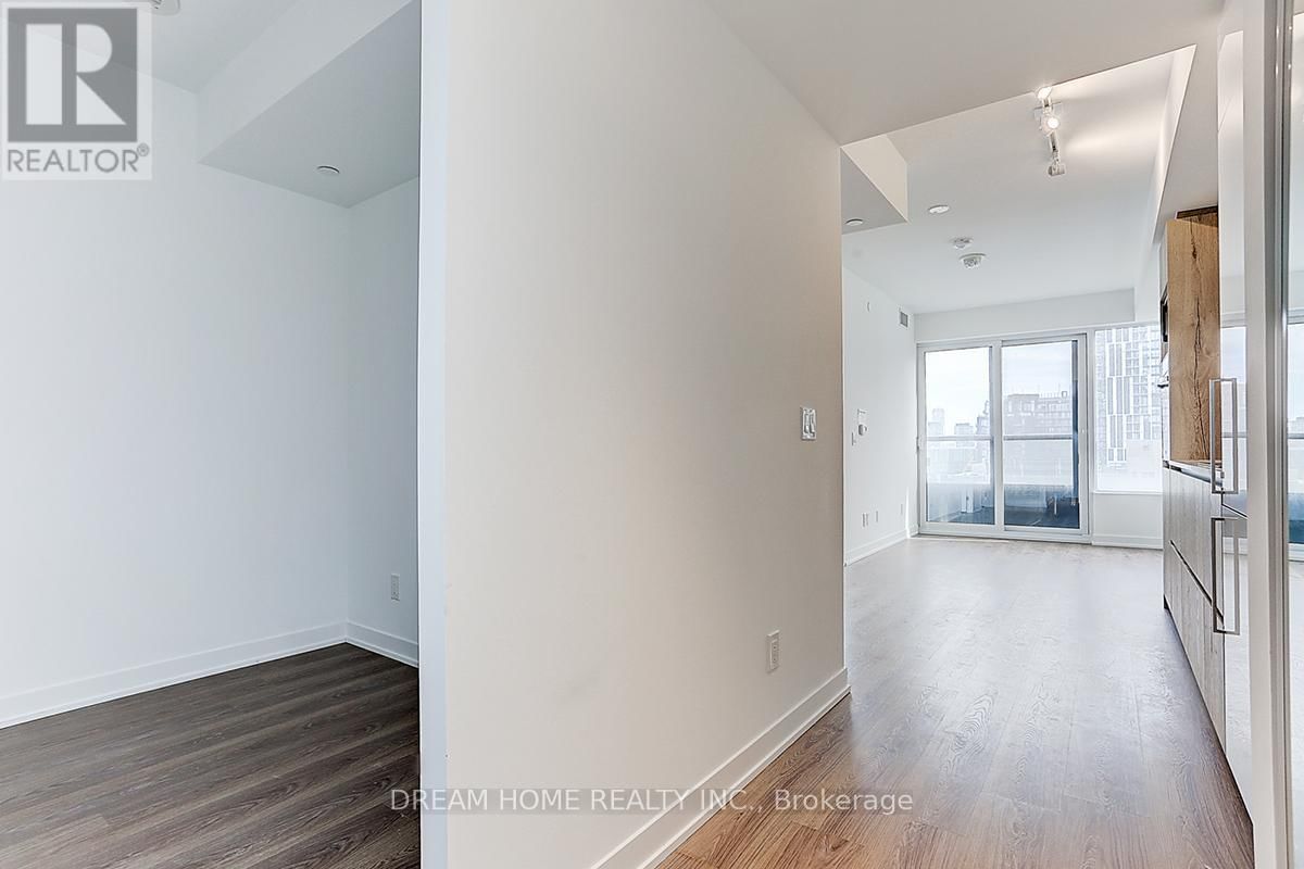 1116 - 319 JARVIS STREET Image 8