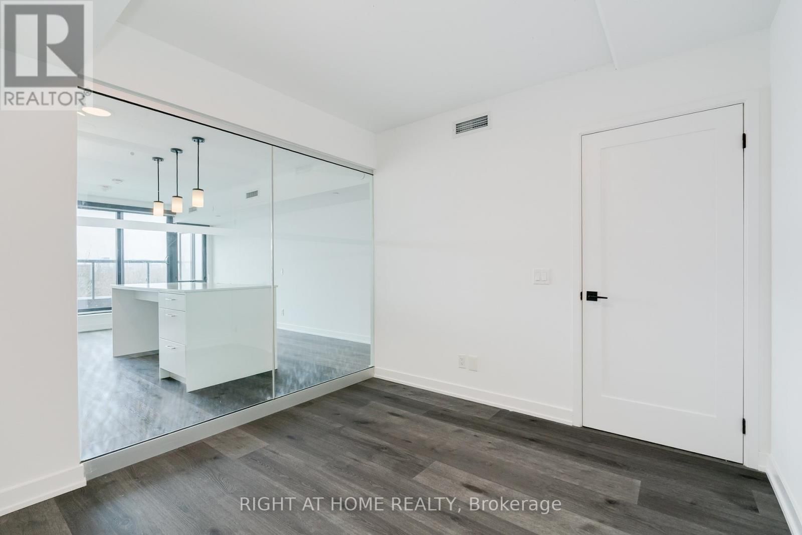 518 - 897 COLLEGE STREET WEST Image 12