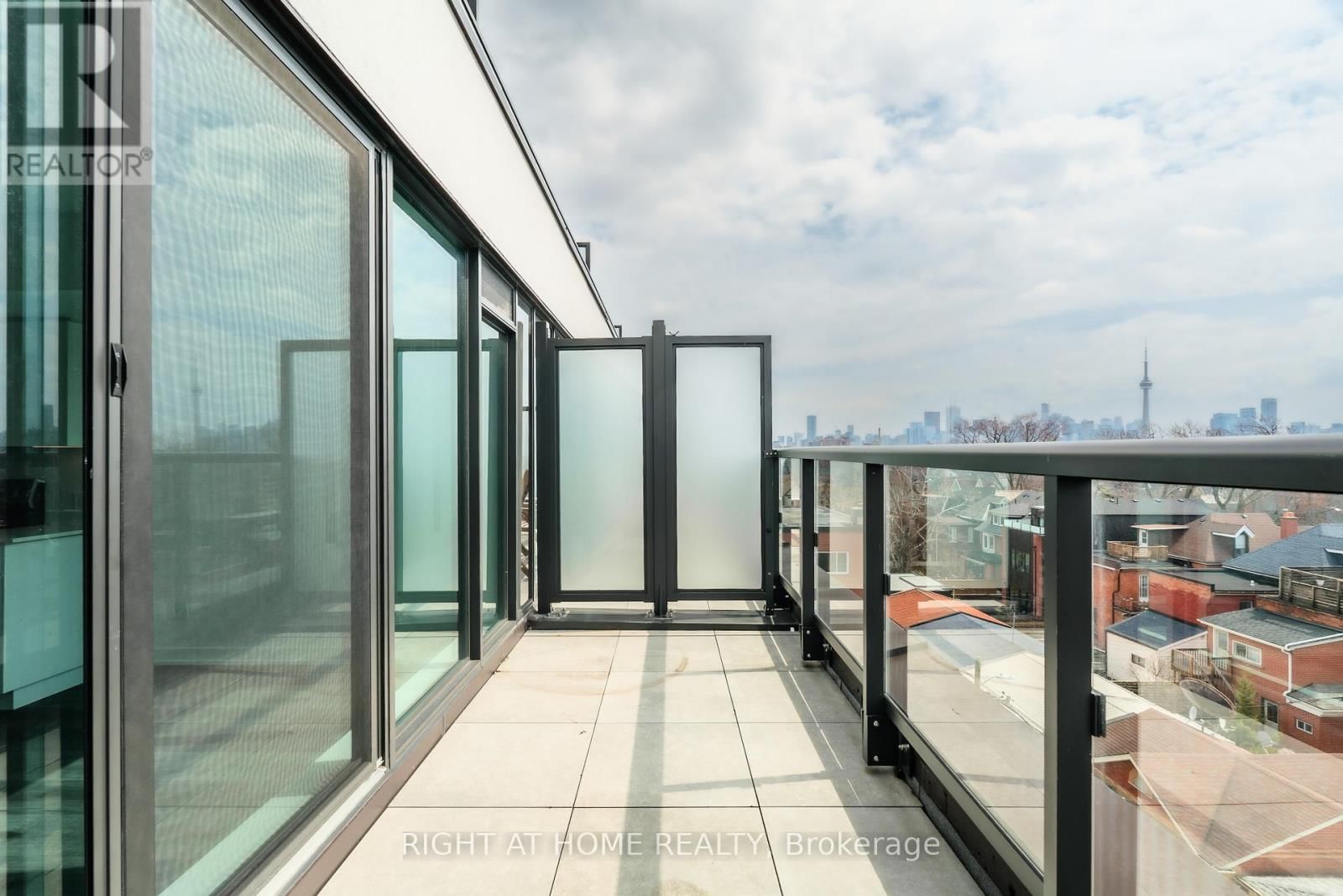 518 - 897 COLLEGE STREET WEST Image 22