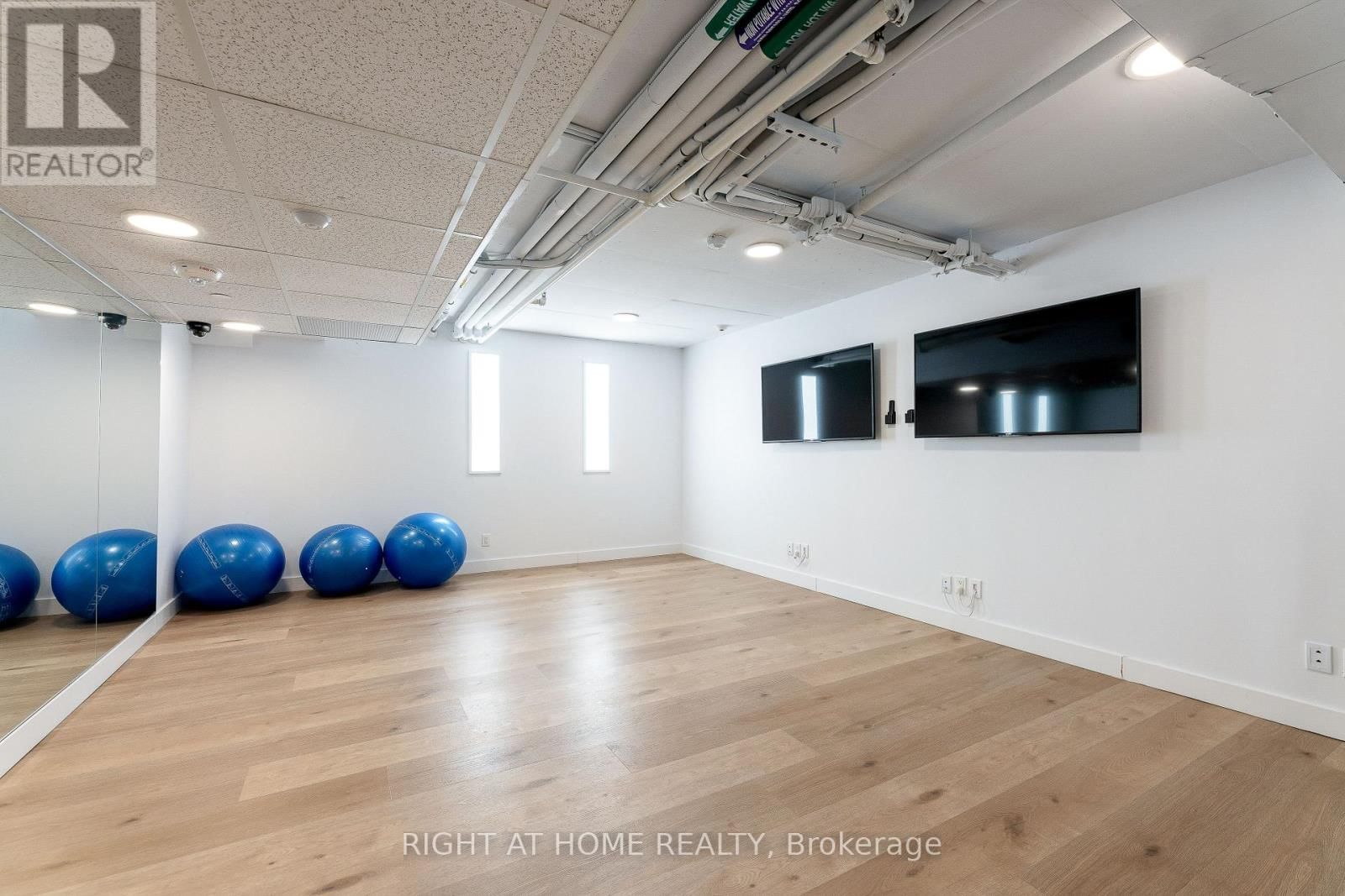 518 - 897 COLLEGE STREET WEST Image 36