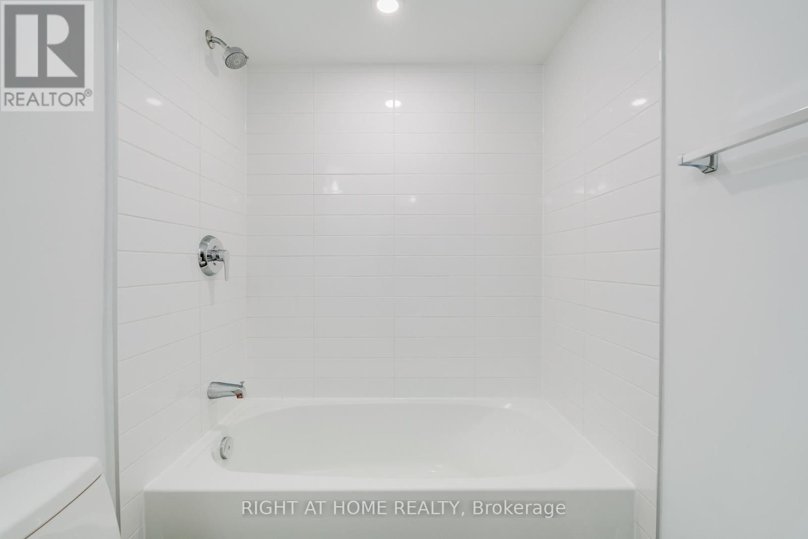 518 - 897 COLLEGE STREET WEST Image 5