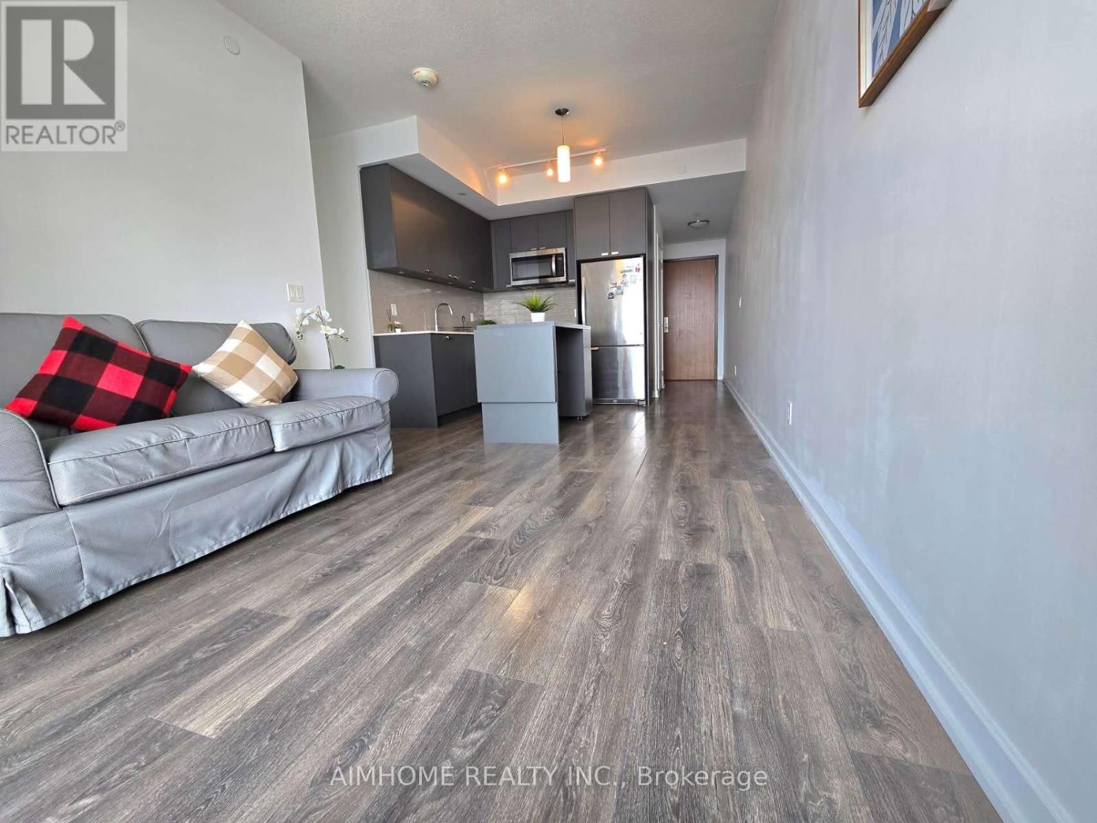 2307 - 56 FOREST MANOR ROAD Image 4