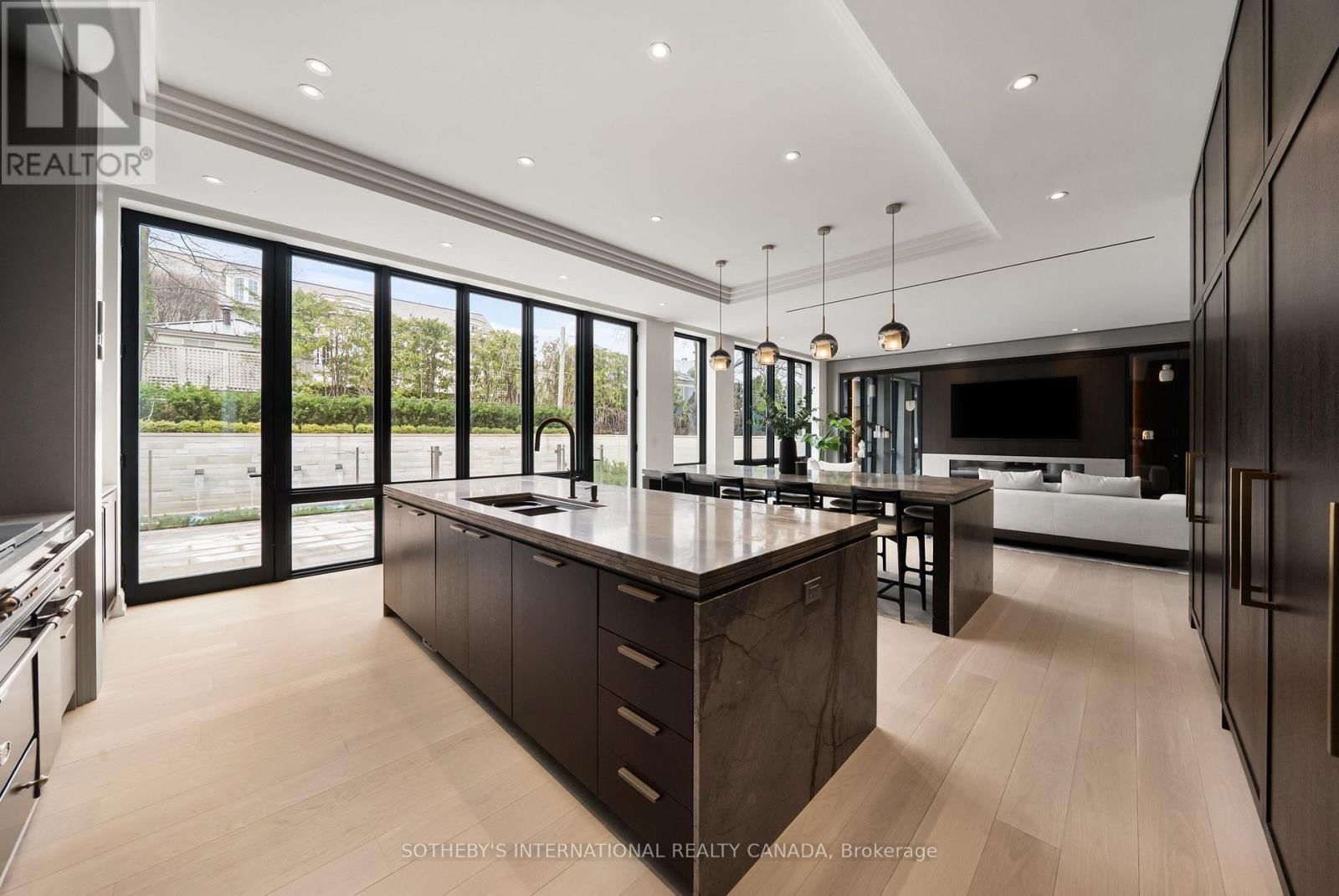 106 GLENAYR ROAD Image 13