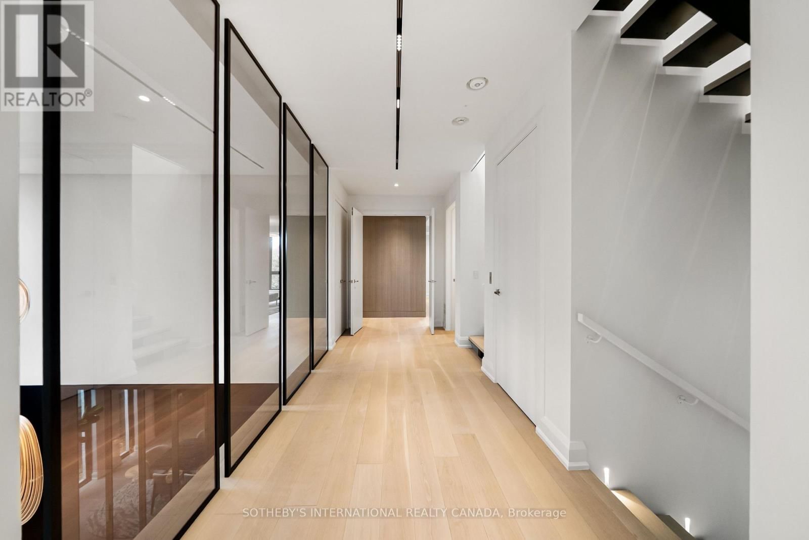 106 GLENAYR ROAD Image 25