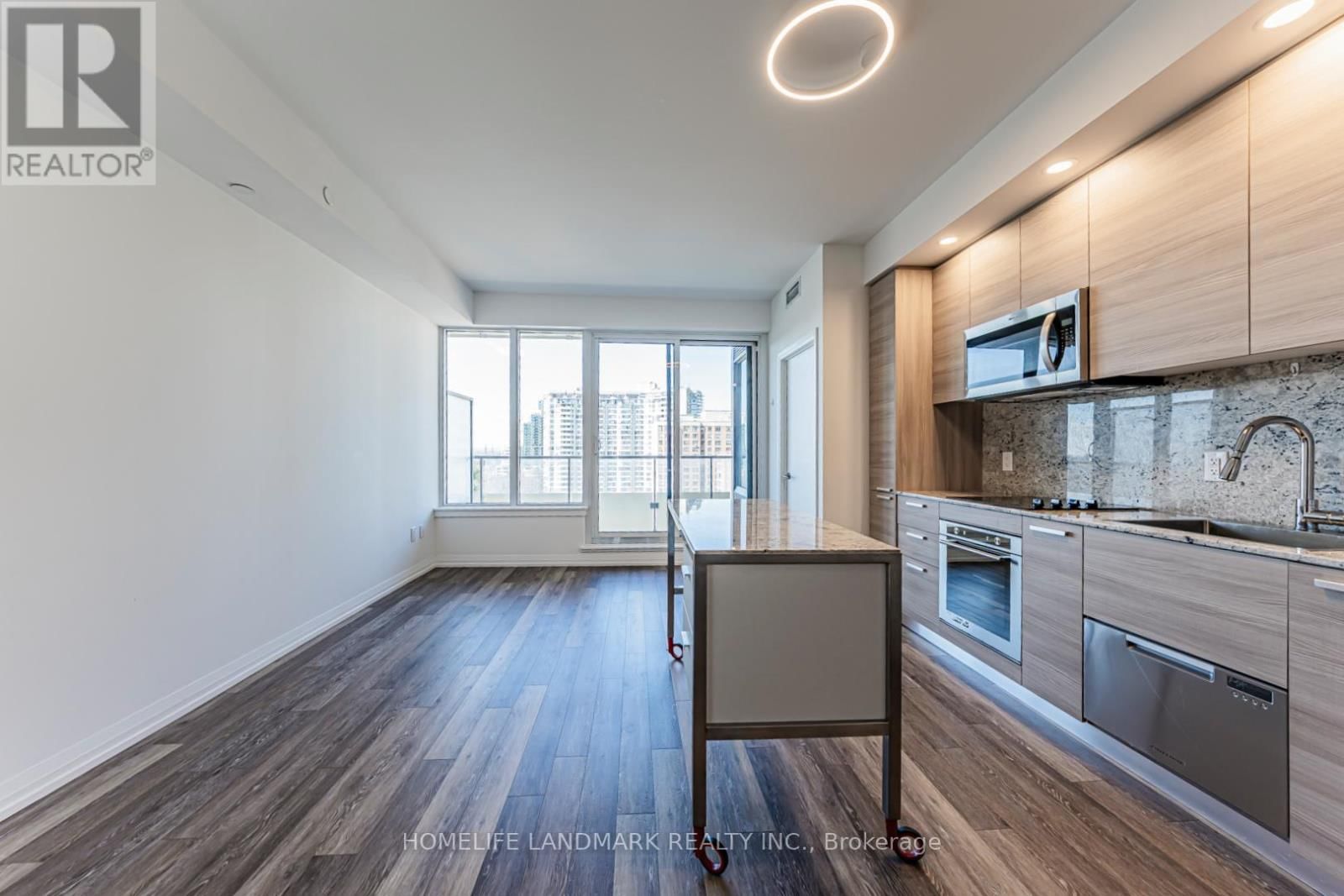 1515 - 75 CANTERBURY PLACE Image 16