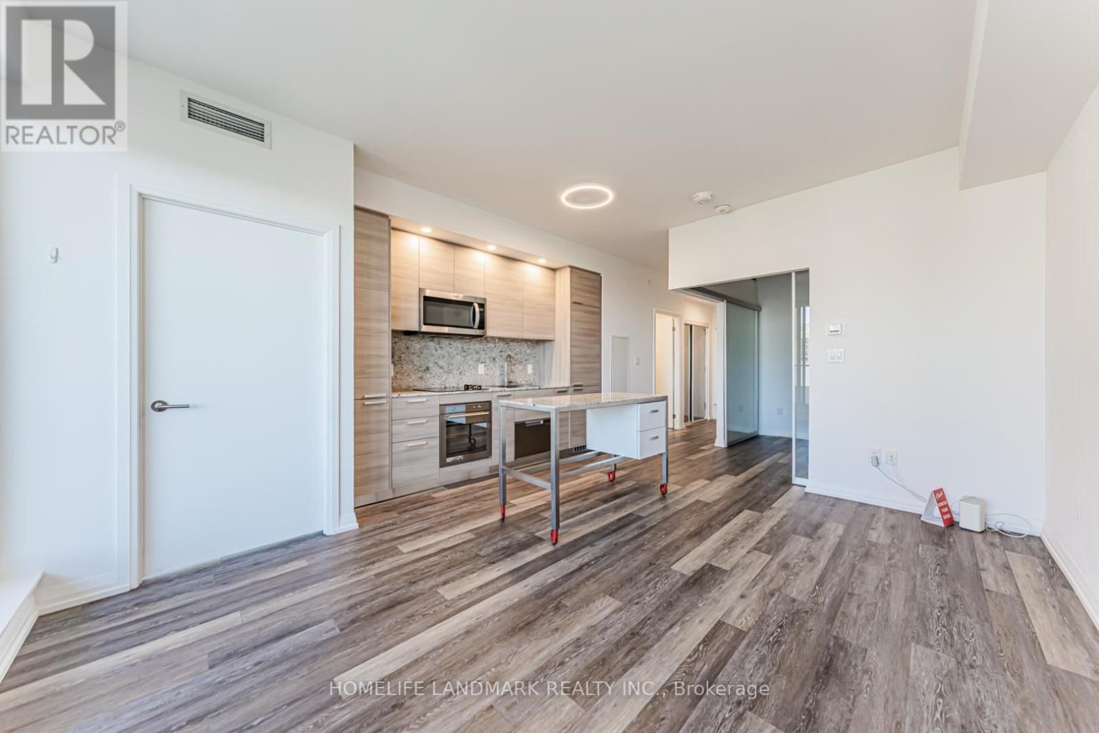 1515 - 75 CANTERBURY PLACE Image 19