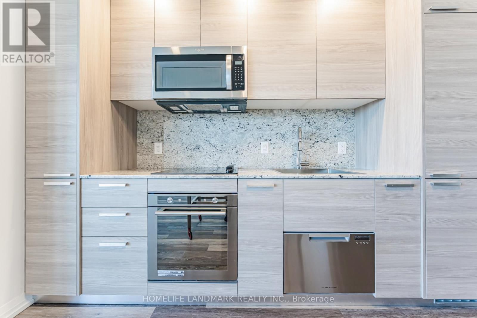 1515 - 75 CANTERBURY PLACE Image 20