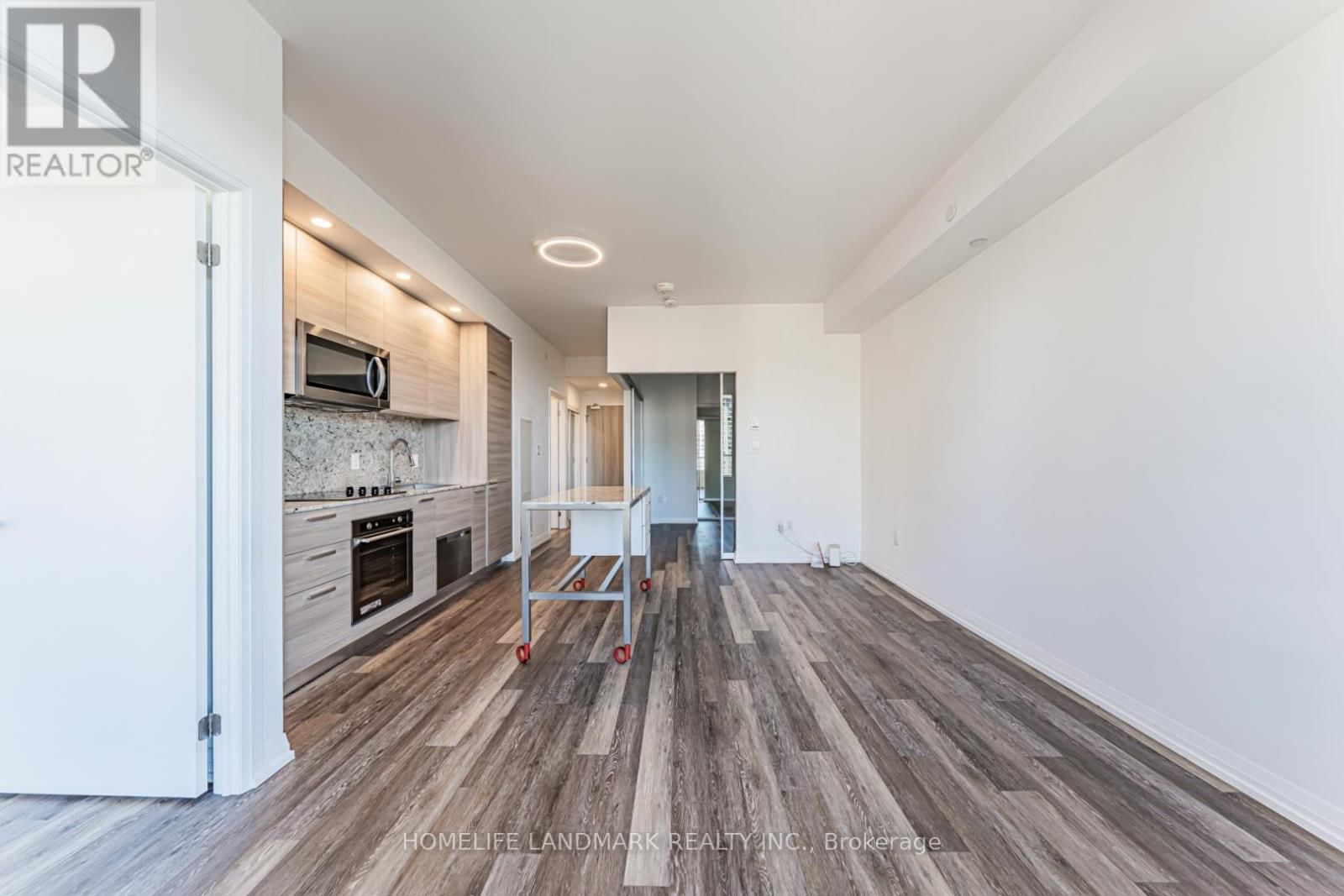 1515 - 75 CANTERBURY PLACE Image 21