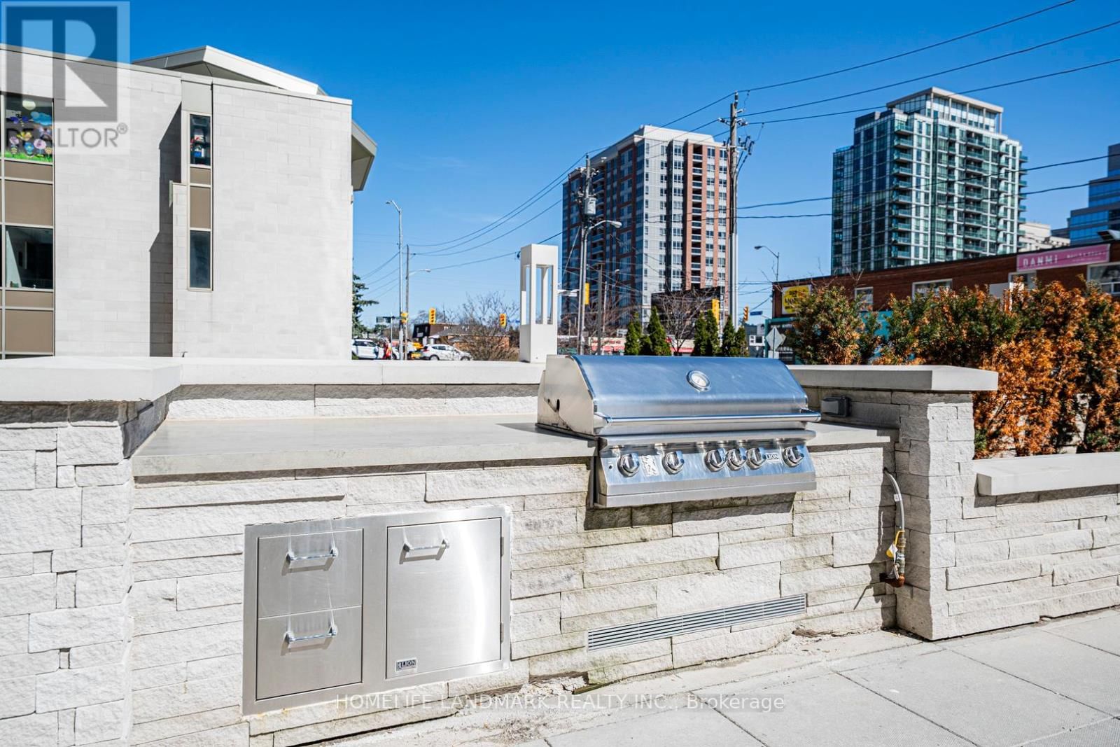 1515 - 75 CANTERBURY PLACE Image 9