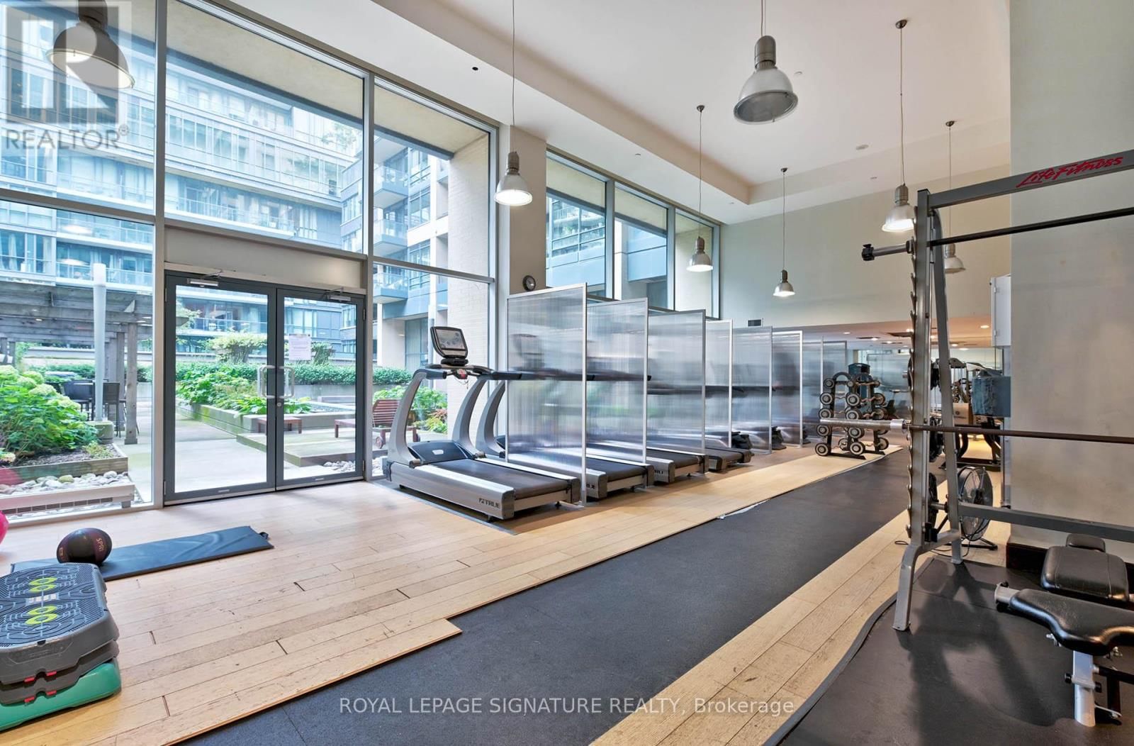 415 - 438 KING STREET WEST Image 21