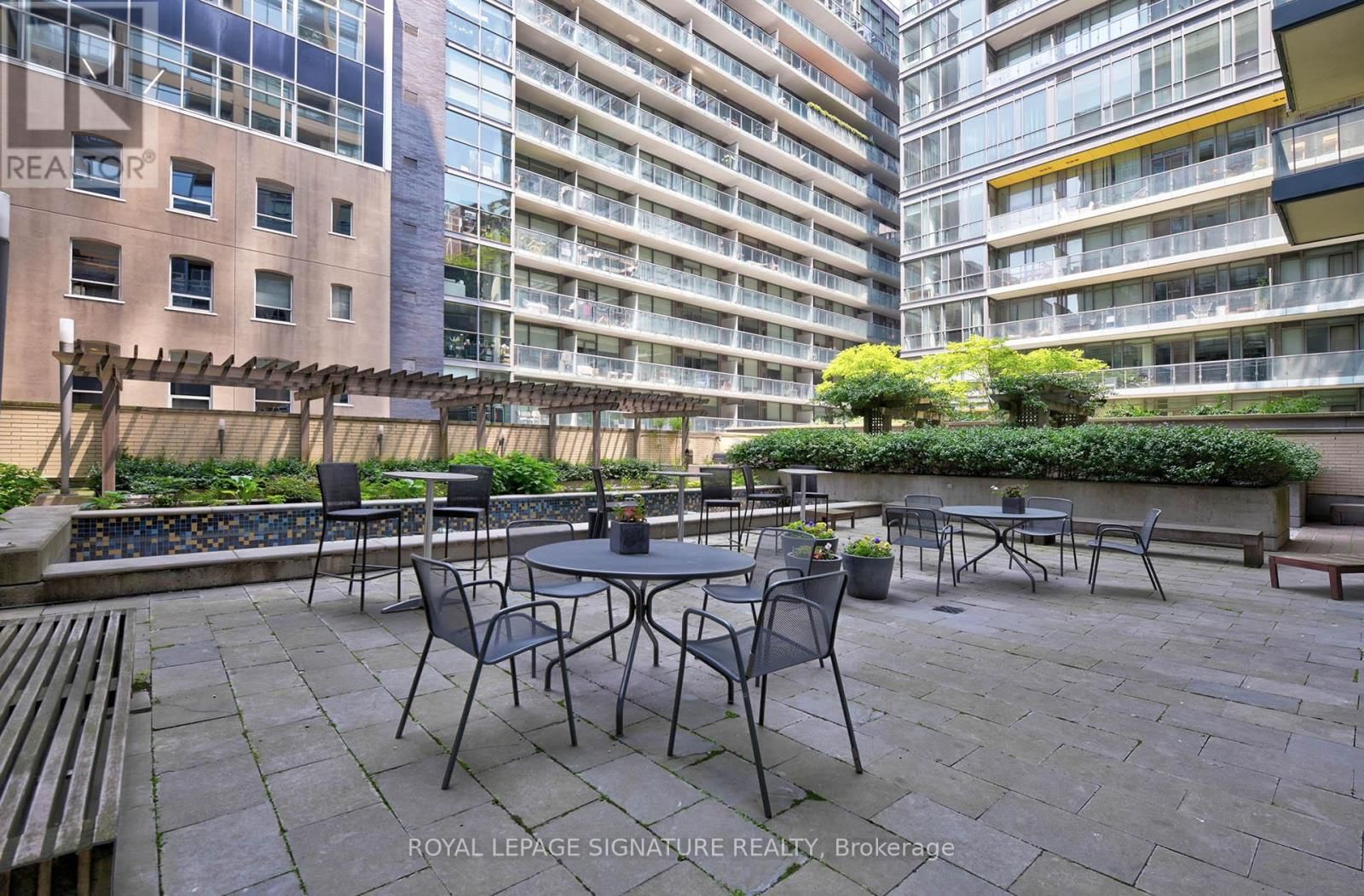 415 - 438 KING STREET WEST Image 22