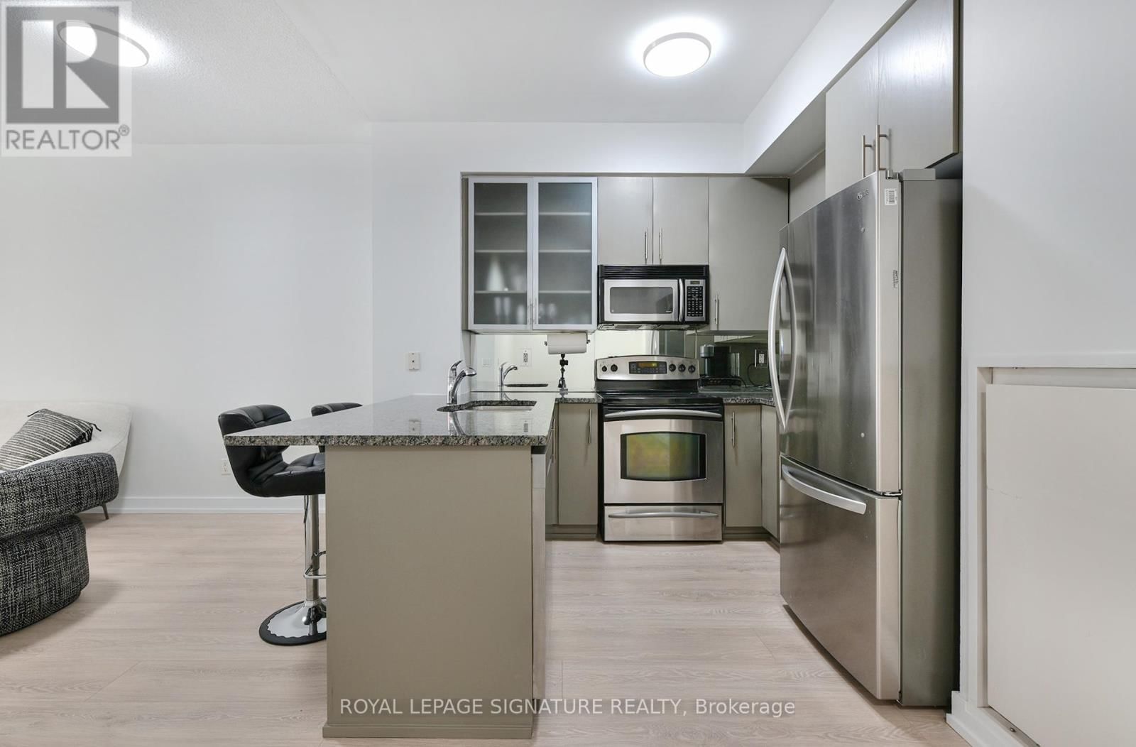 415 - 438 KING STREET WEST Image 9