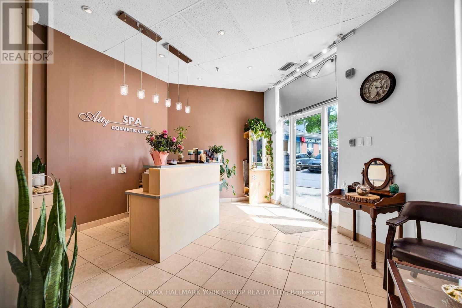 A17 - 2012 SHEPPARD AVENUE EAST Image 12